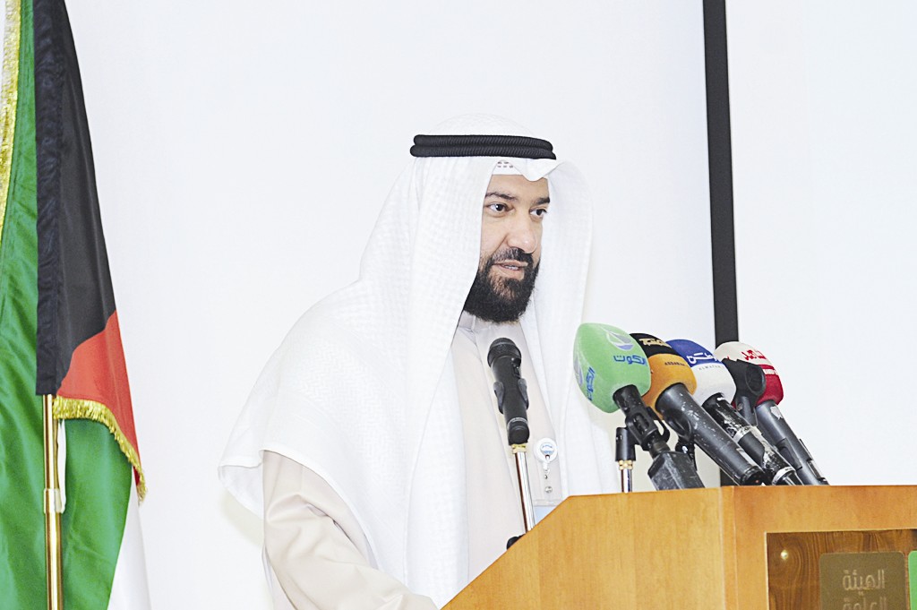 u0639u0644u064a u0627u0644u0639u0645u064au0631 u0645u062au062du062fu062bu0627u064b (u062au0635u0648u064au0631 u0632u0643u0631u064au0627 u0639u0637u064au0629)