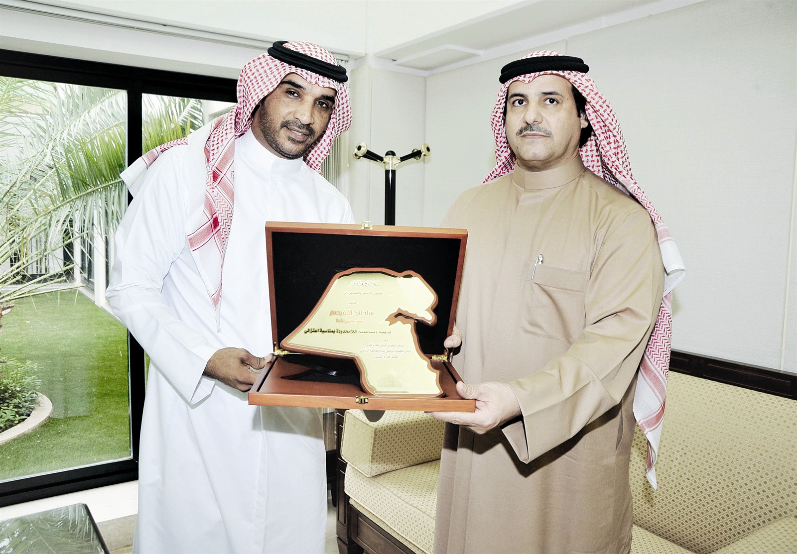 u0627u0644u0644u063au064au0635u0645 u064au062au0633u0644u0645 u062fu0631u0639u0627u064b u0645u0646 u0627u0644u0634u0645u0631u064a