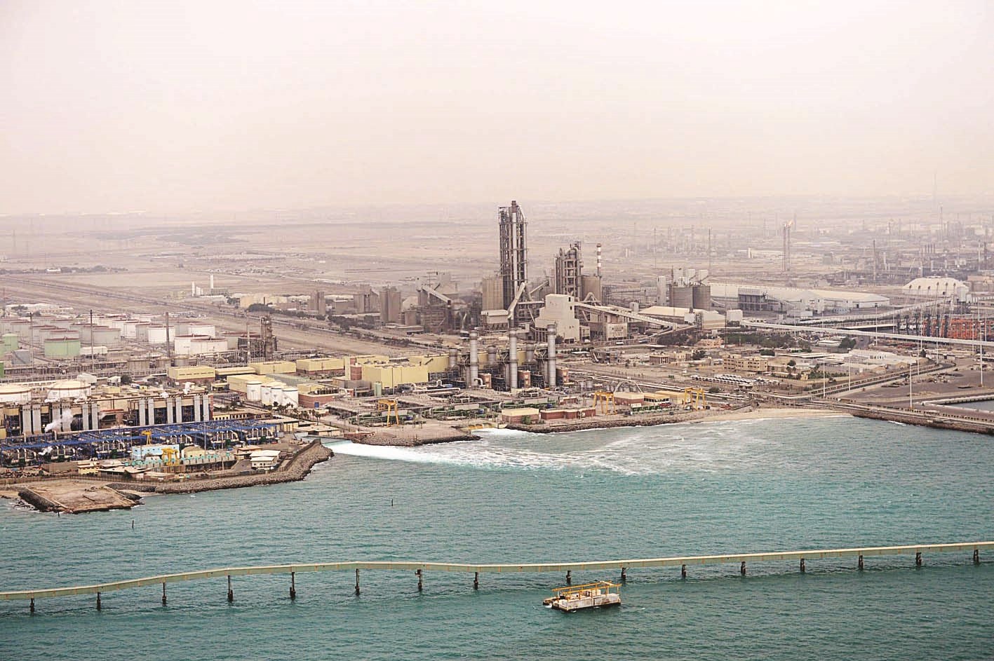 u0627u0644u0646u0634u0627u0637 u0627u0644u0627u0642u062au0635u0627u062fu064a u0645u0627 u0632u0627u0644 u0641u064a u0642u0628u0636u0629 u0627u0644u062du0643u0648u0645u0629 (u062au0635u0648u064au0631 u0623u0633u0639u062f u0639u0628u062fu0627u0644u0644u0647)