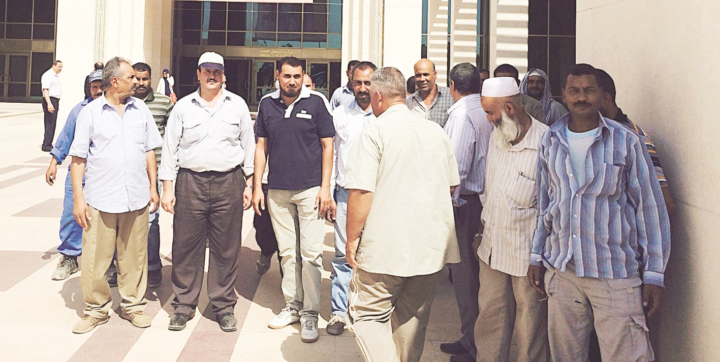 u062cu0627u0646u0628 u0645u0646 u0627u0644u0627u0639u062au0635u0627u0645 u0623u0645u0627u0645 u00abu0627u0644u0623u0634u063au0627u0644u00bb