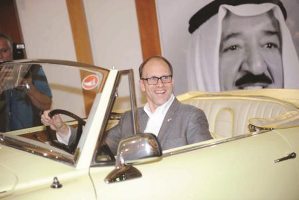 u0627u0644u0633u0641u064au0631 u0627u0644u0623u0645u064au0631u0643u064a u0645u062cu0631u0628u0627u064b u0633u064au0627u0631u0629 u0633u0645u0648 u0623u0645u064au0631 u0627u0644u0628u0644u0627u062f b(u062au0635u0648u064au0631 u062cu0644u0627u0644 u0645u0639u0648u0636)