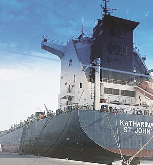 u00abu0643u0627u062bu0631u064au0646u0627 u0633u0627u0646u062a u062cu0648u0646u0632u00bb u0627u0644u0645u0642u0628u0648u0636 u0639u0644u064au0647u0627 u0641u064a u0645u064au0646u0627u0621 u0627u0644u0634u0648u064au062e