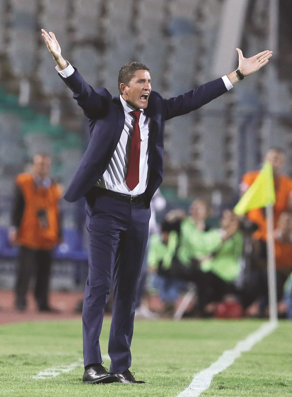 u0645u062fu0631u0628 u0627u0644u0623u0647u0644u064a u064au0639u062au0631u0636 u0639u0644u0649 u0642u0631u0627u0631 u0627u0644u062du0643u0645