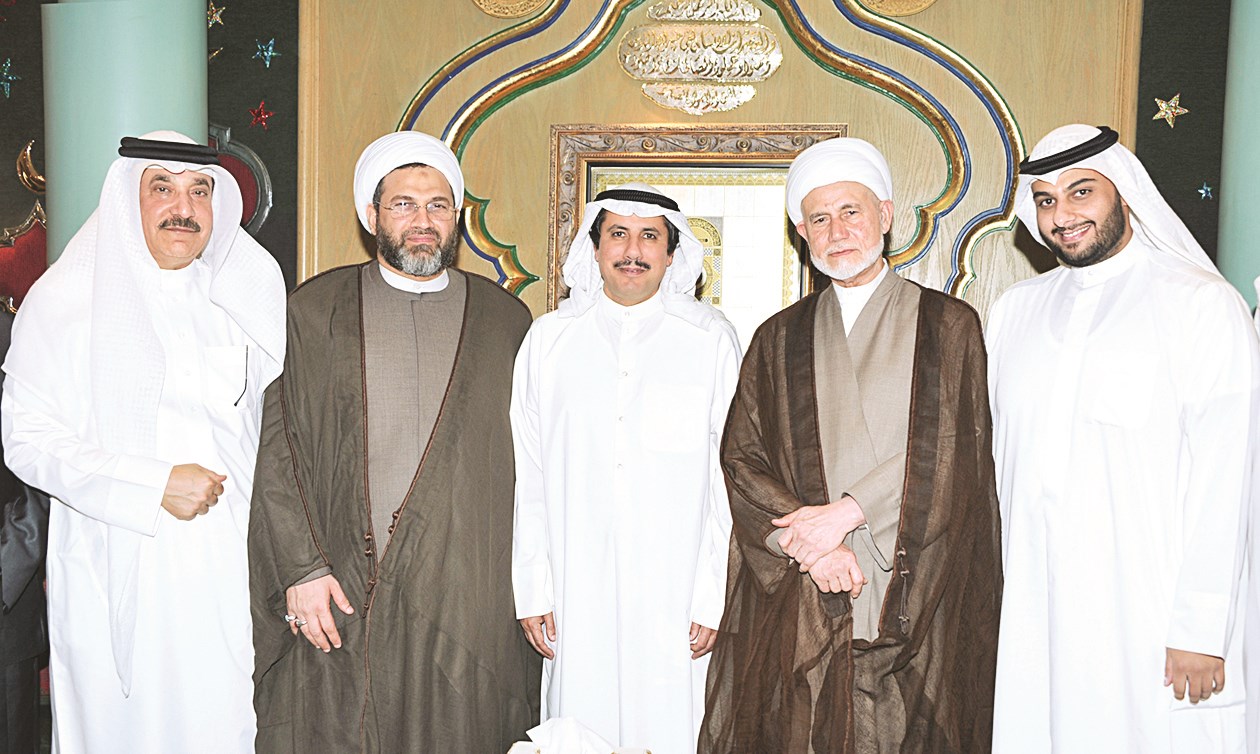 u0639u0632u0627u0645 u0627u0644u0635u0628u0627u062d u062eu0644u0627u0644 u0632u064au0627u0631u062au0647 u0645u062cu0644u0633 u0622u0644 u0639u0635u0641u0648u0631