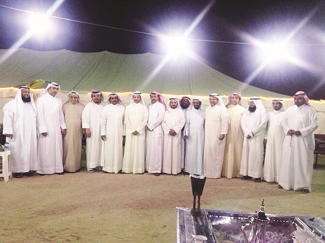 u0627u0644u0631u0626u064au0633 u0627u0644u063au0627u0646u0645 u0648u0627u0644u0646u0648u0627u0628 u0648u0623u0639u0636u0627u0621 u0627u0644u0644u062cu0646u0629 u0627u0644u062au0637u0648u0639u064au0629 u0641u064a u0644u0642u0637u0629 u062au0630u0643u0627u0631u064au0629