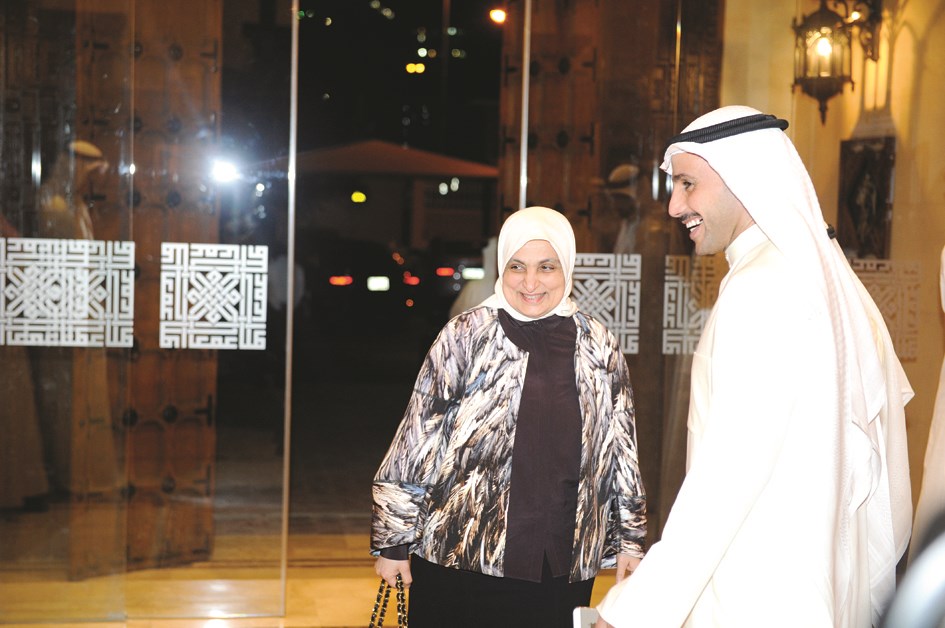 رئيس مجلس الأمة مرحباً بالوزيرة هند الصبيح