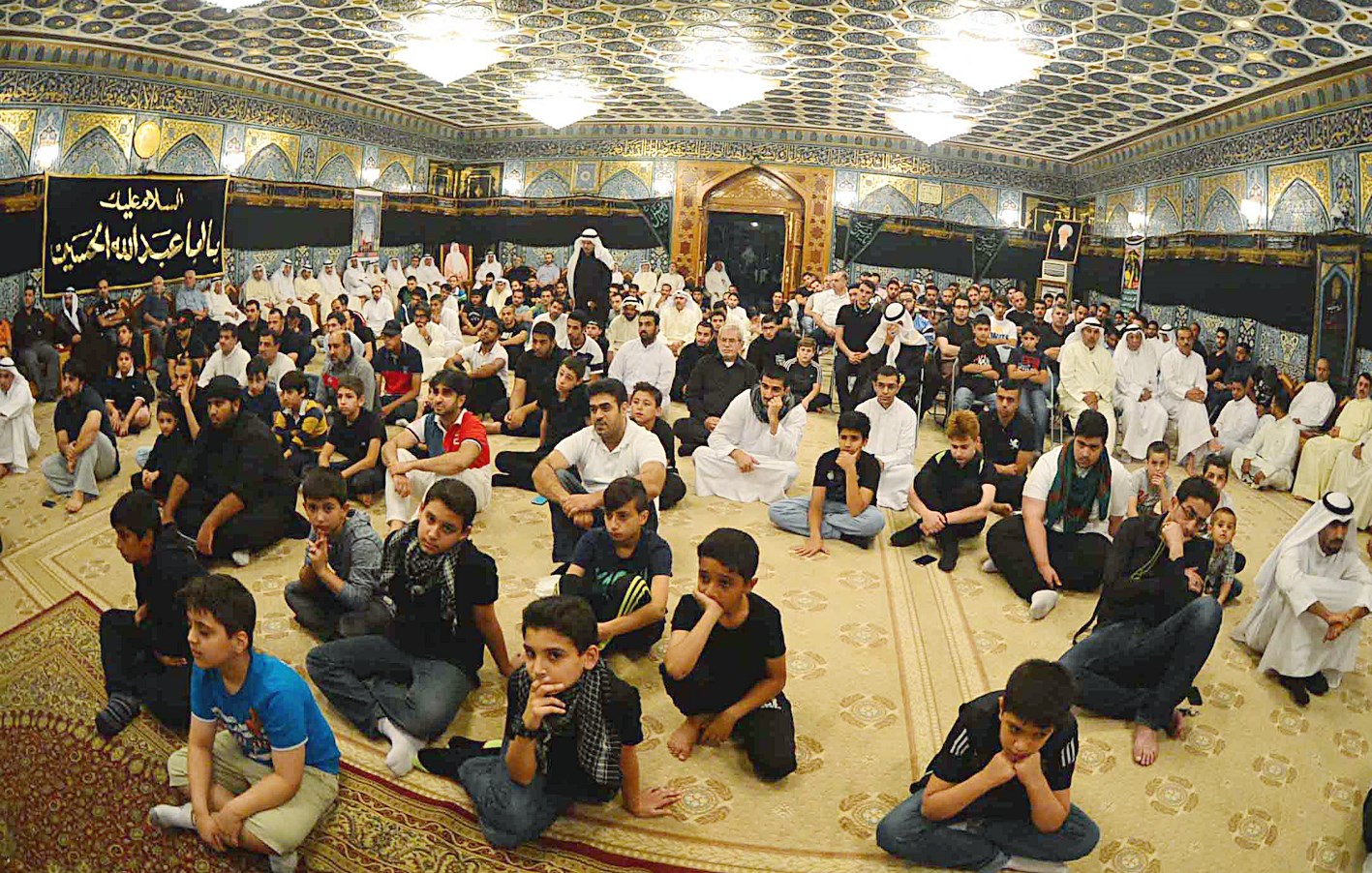 حضور المجلس الحسيني