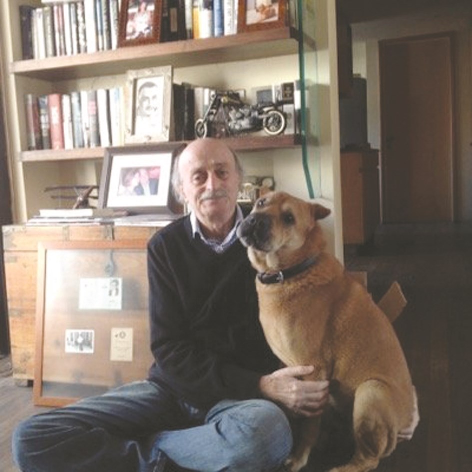 u062cu0646u0628u0644u0627u0637 u0648u0643u0644u0628u0647