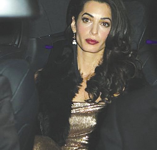 u0623u0645u0644 u0643u0644u0648u0646u064a u062eu0644u0627u0644 u062au0648u062cu0647u0647u0627 u0625u0644u0649 u062du0641u0644 u0627u0644u0639u0634u0627u0621