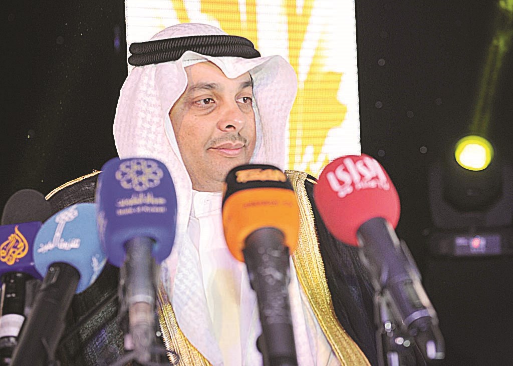 u0627u0644u0635u0627u0646u0639 u0645u062au062du062fu062bu0627u064b