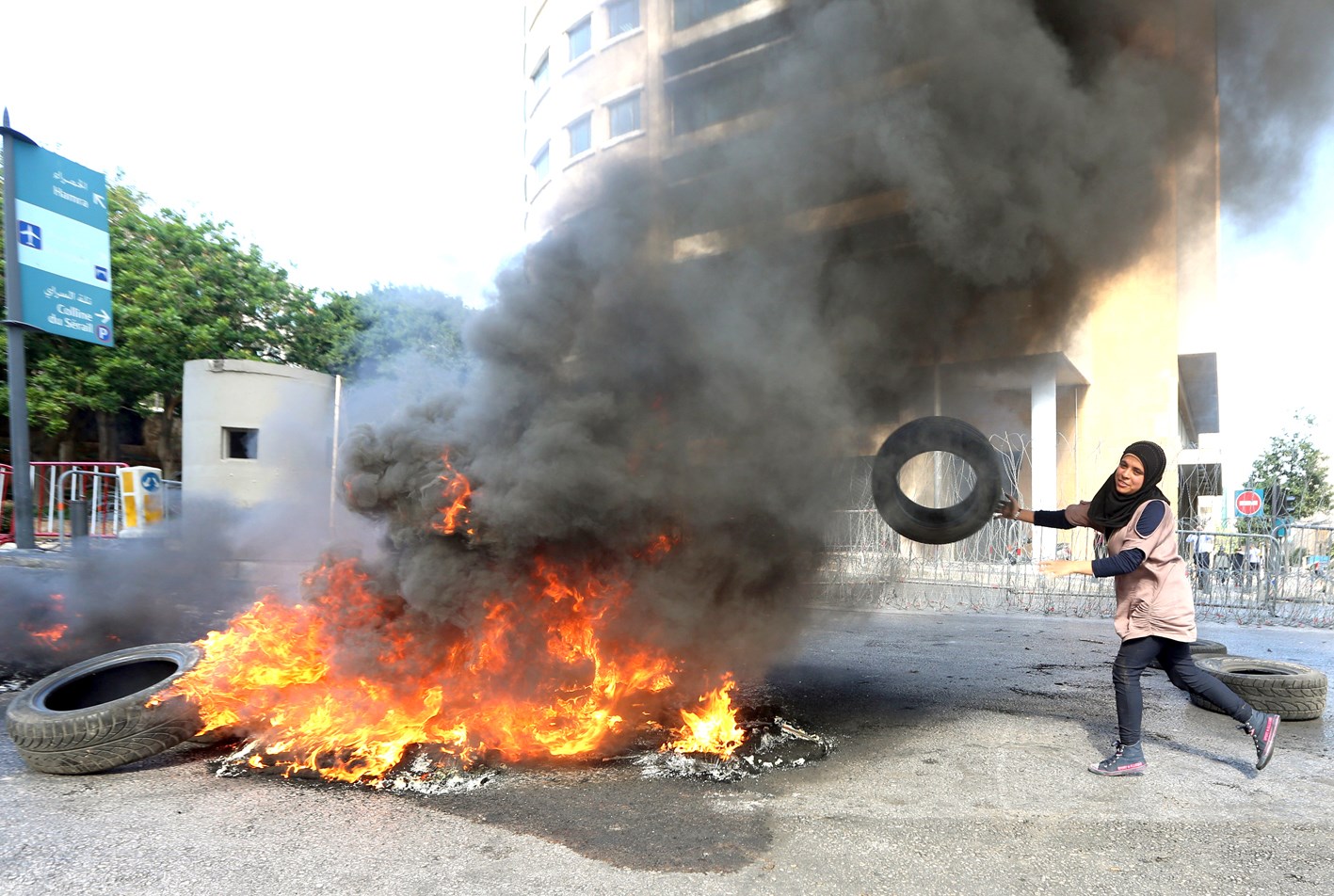 u0642u0631u064au0628u0629 u0623u062du062f u0627u0644u0639u0633u0643u0631u064au064au0646 u0627u0644u0644u0628u0646u0627u0646u064au064au0646 u0627u0644u0645u062eu0637u0648u0641u064au0646 u062au0644u0642u064a u0625u0637u0627u0631u0627u064b u0641u064a u0646u0627u0631 u0623u0636u0631u0645u062a u0644u0644u0627u062du062au062cu0627u062c u0639u0644u0649 u0627u0644u0623u062du0643u0627u0645 u0636u062f u0627u0644u0625u0633u0644u0627u0645u064au064au0646 (u0623 u0628)