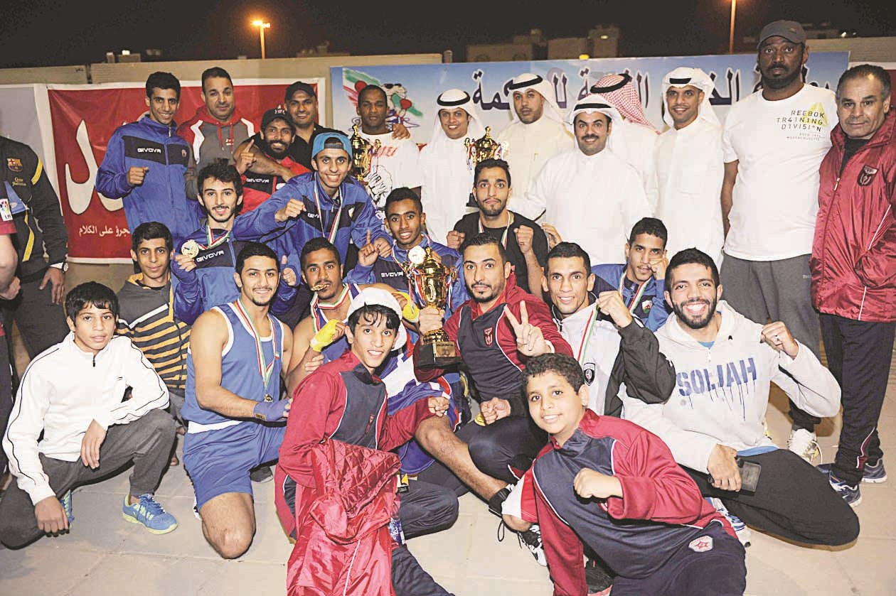 u0623u0628u0637u0627u0644 u0627u0644u0645u0644u0627u0643u0645u0629 u0641u064a u0635u0648u0631u0629 u062cu0645u0627u0639u064au0629