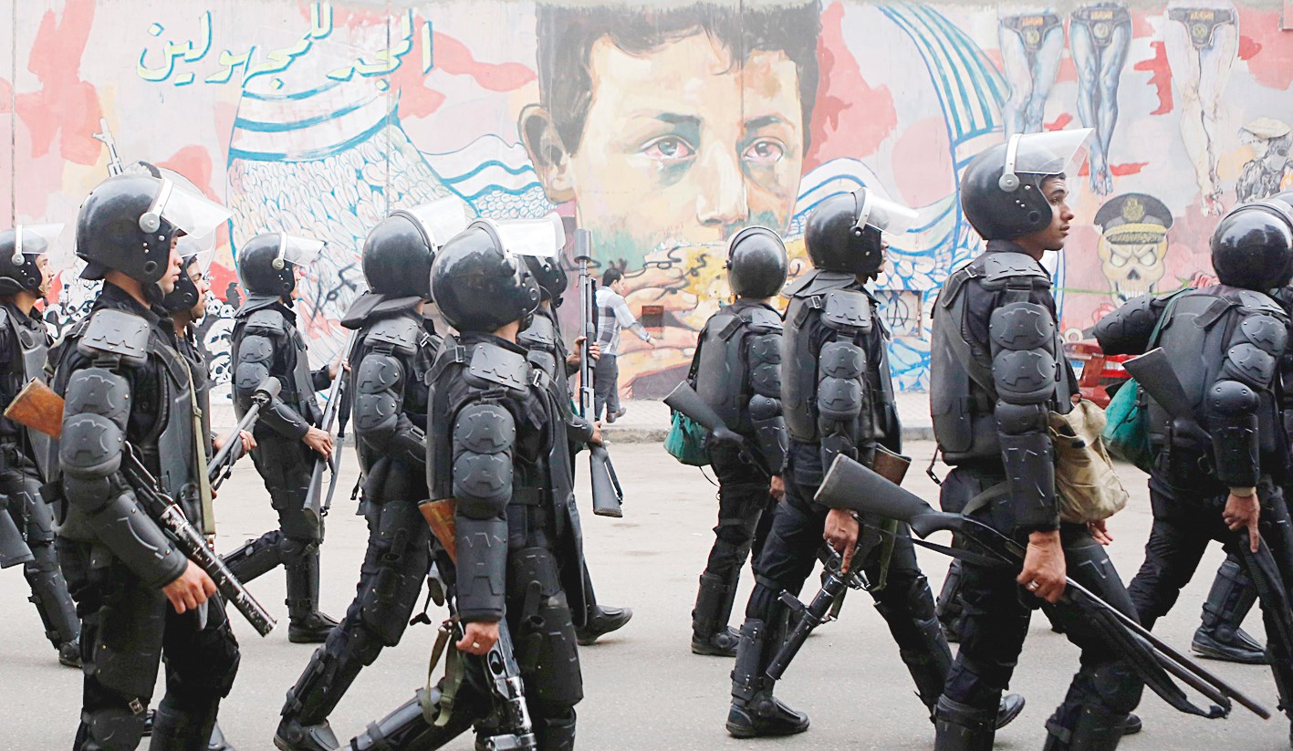 u0642u0648u0629 u0645u0646 u0645u0643u0627u0641u062du0629 u0627u0644u0634u063au0628 u0641u064a u0634u0627u0631u0639 u0645u062du0645u062f u0645u062du0645u0648u062f u0648u0633u0637 u0627u0644u0642u0627u0647u0631u0629 (u0631u0648u064au062au0631u0632)