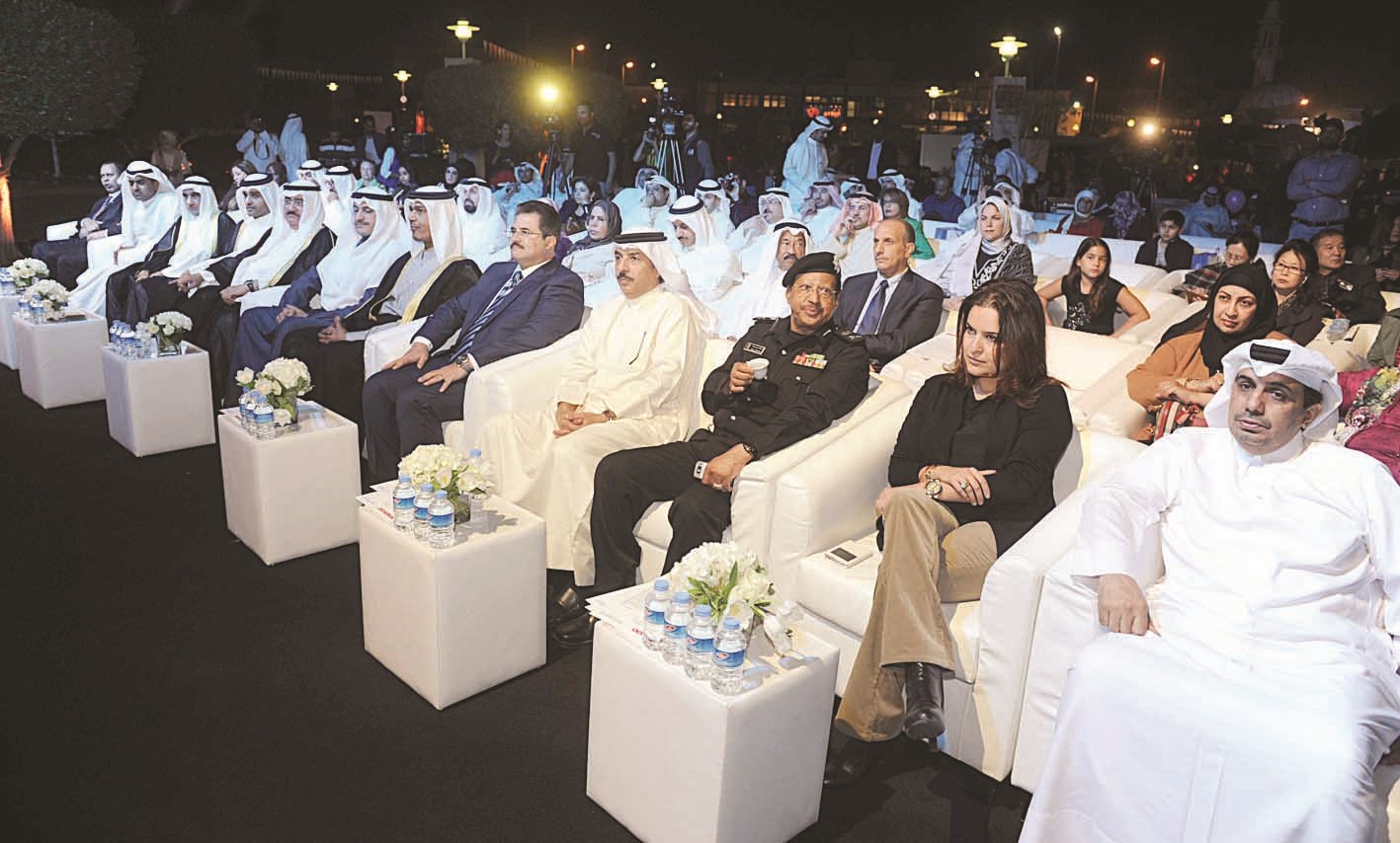 كبار الشخصيات في مقدم صفوف الحفل