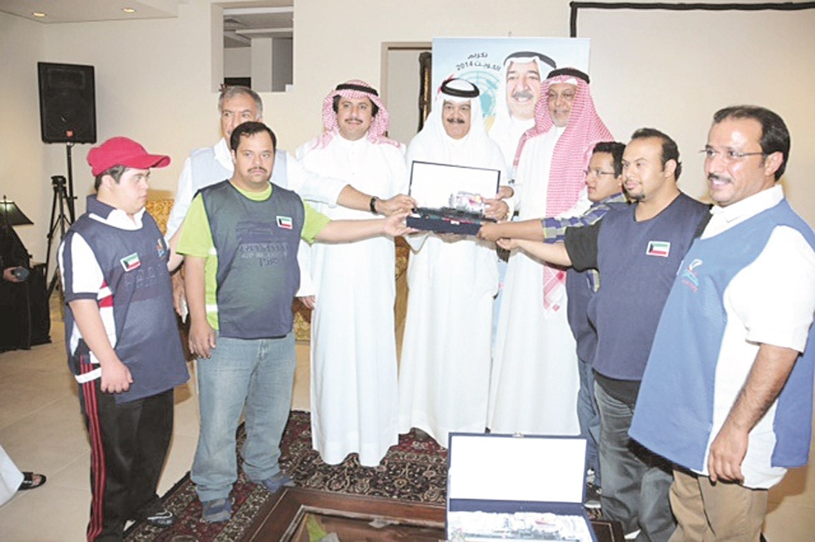 u0639u0632u0627u0645 u0627u0644u0635u0628u0627u062d u0645u0639 u0637u0627u0642u0645 u0642u0627u0631u0628 u00abu0631u062du0644u0629 u0627u0644u0623u0645u0644u00bb