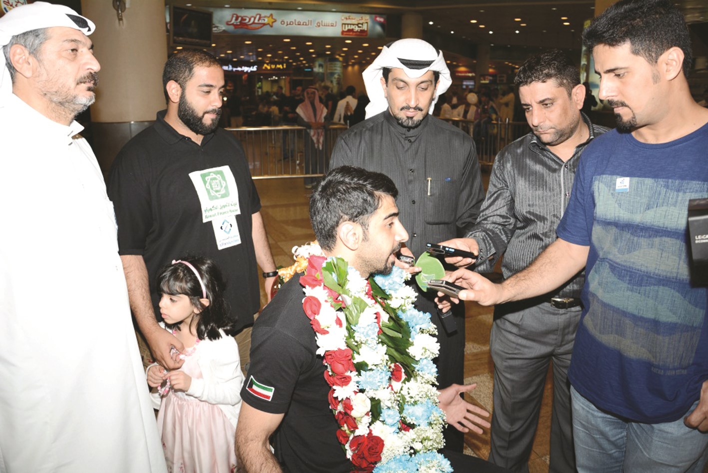 حديث مع الصحافيين