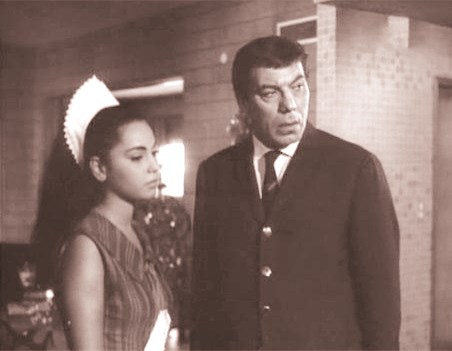 ... ومع فريد شوقي في فيلم سارق الملايين