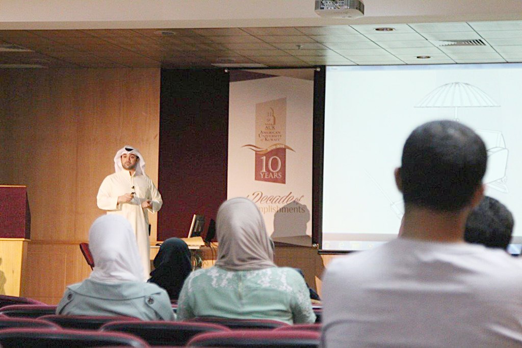 u0635u0627u062fu0642 u0642u0627u0633u0645 u0645u062au062du062fu062bu0627u064b u0641u064a u0627u0644u0646u062fu0648u0629