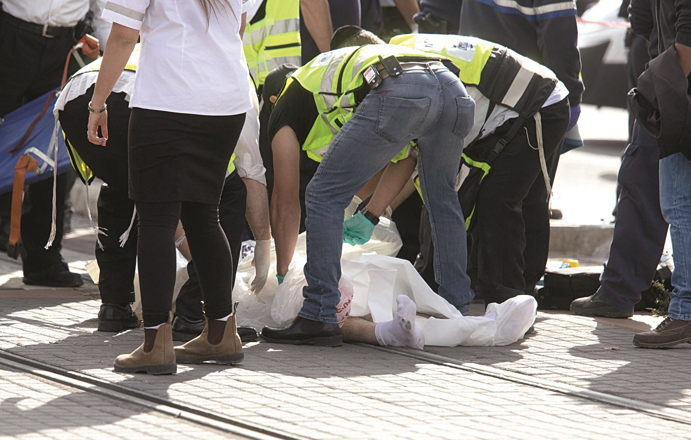 u0627u0644u0634u0631u0637u0629 u0627u0644u0625u0633u0631u0627u0626u064au0644u064au0629 u062du0648u0644 u062cu062bu0629 u0627u0644u0641u0644u0633u0637u064au0646u064a u0627u0644u0630u064a u0646u0641u0651u0630 u0639u0645u0644u064au0629 u0627u0644u062fu0647u0633 u0641u064a u0627u0644u0642u062fu0633 ( u0627 u0628)