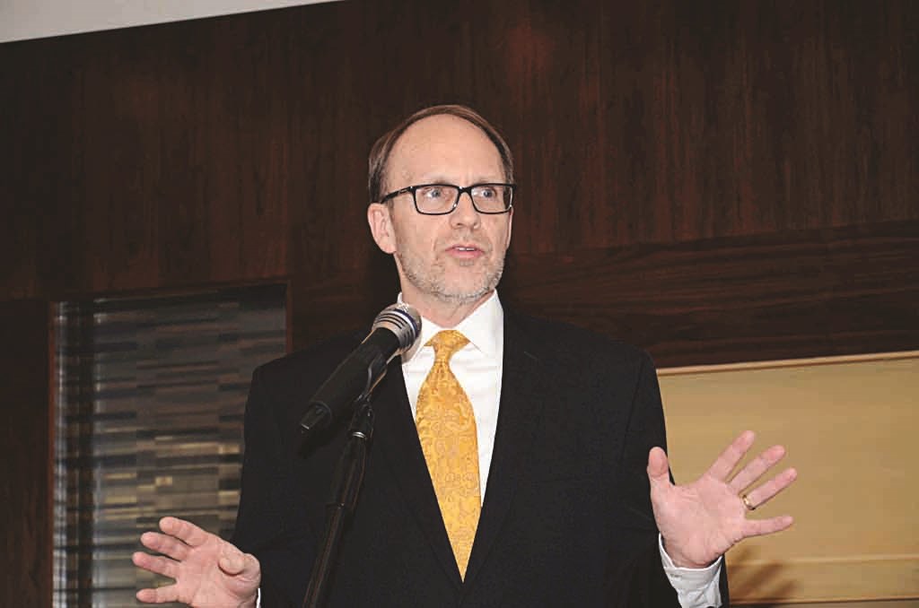 u0627u0644u0633u0641u064au0631 u0633u064au0644u064au0645u0627u0646 u0645u062au062du062fu062bu0627u064b u0625u0644u0649 u0627u0644u062du0636u0648u0631