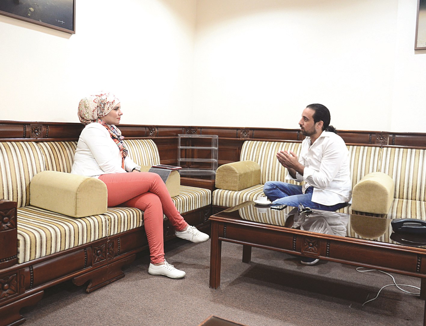 متحدثاً للزميلة رشا فكري