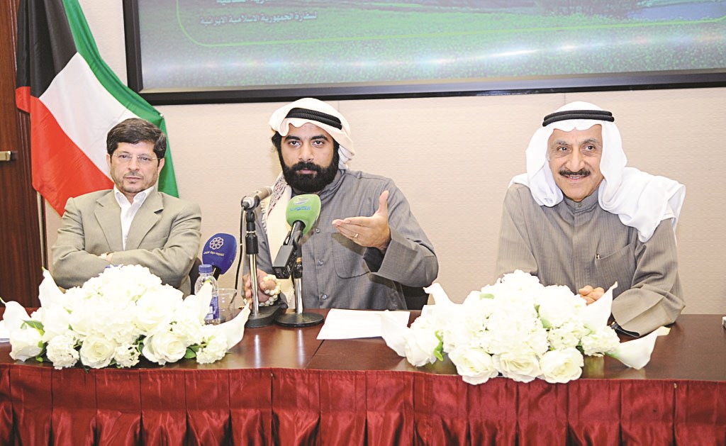 u0623u0633u064au0631u064a u0648u0635u0631u062eu0648u0647 u0648u062eu0627u0645u0647 u064au0627u0631 (u062au0635u0648u064au0631 u0643u0631u0645 u0630u064au0627u0628)