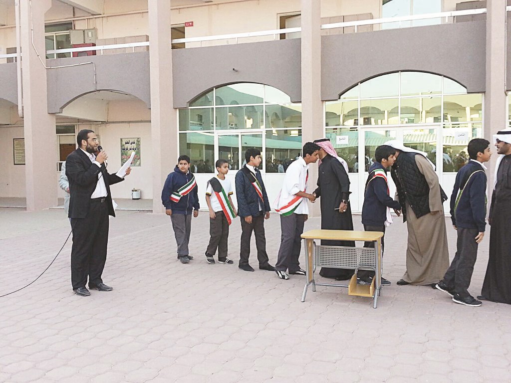 أثناء تنصيب اتحاد طلاب المدرسة