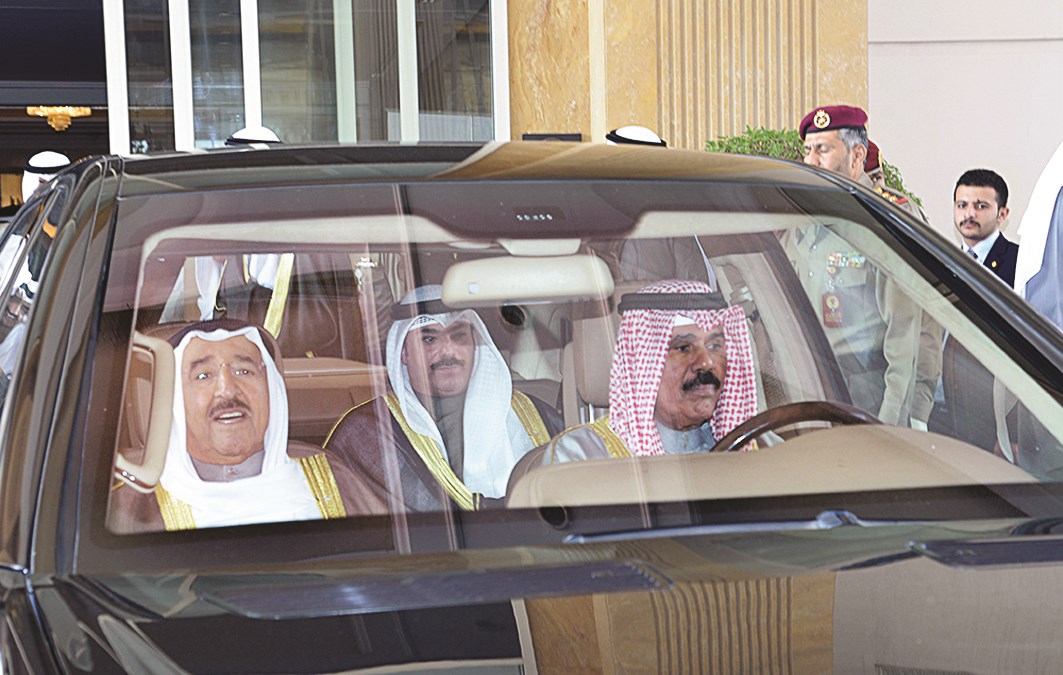 ... وبرفقة ولي العهد