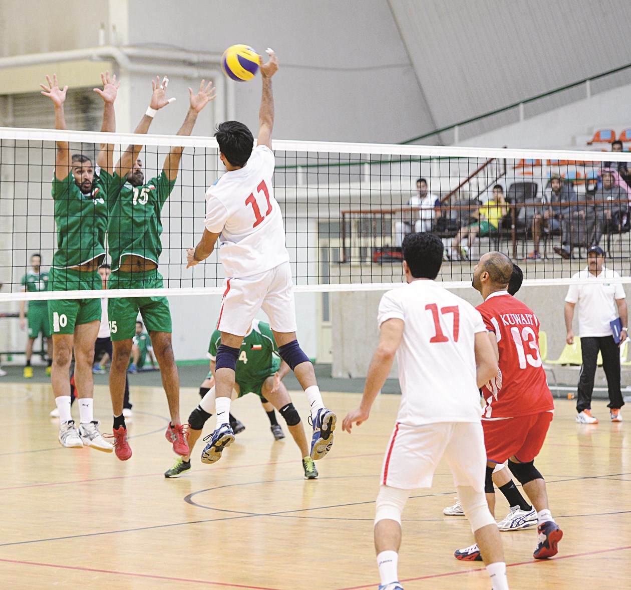 u0646u062cu0645 u0627u0644u0643u0648u064au062a u064au0639u0642u0648u0628 u0639u062fu0646u0627u0646 u062au0623u0644u0642 u0641u064a u0627u0644u0645u0628u0627u0631u0627u0629 (u062au0635u0648u064au0631 u062cu0627u0633u0645 u0628u0627u0631u0648u0646)