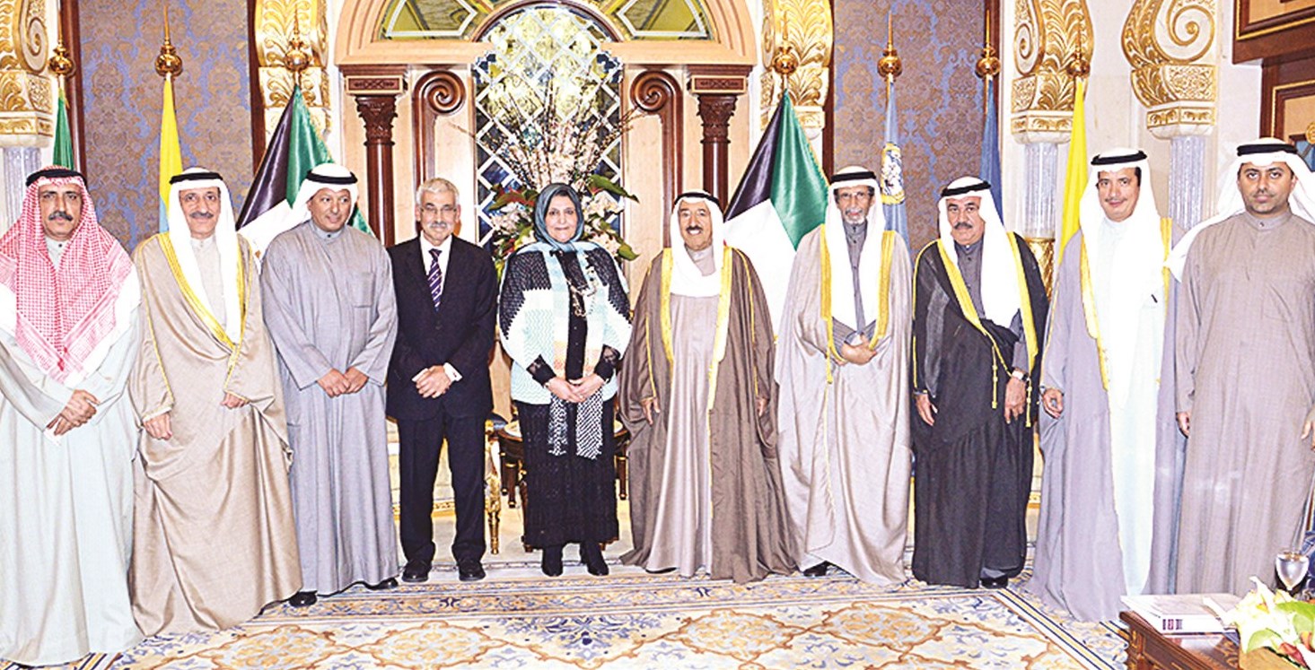 الامير متوسطاً مجلس إدارة مؤسسة الكويت للتقدم العلمي