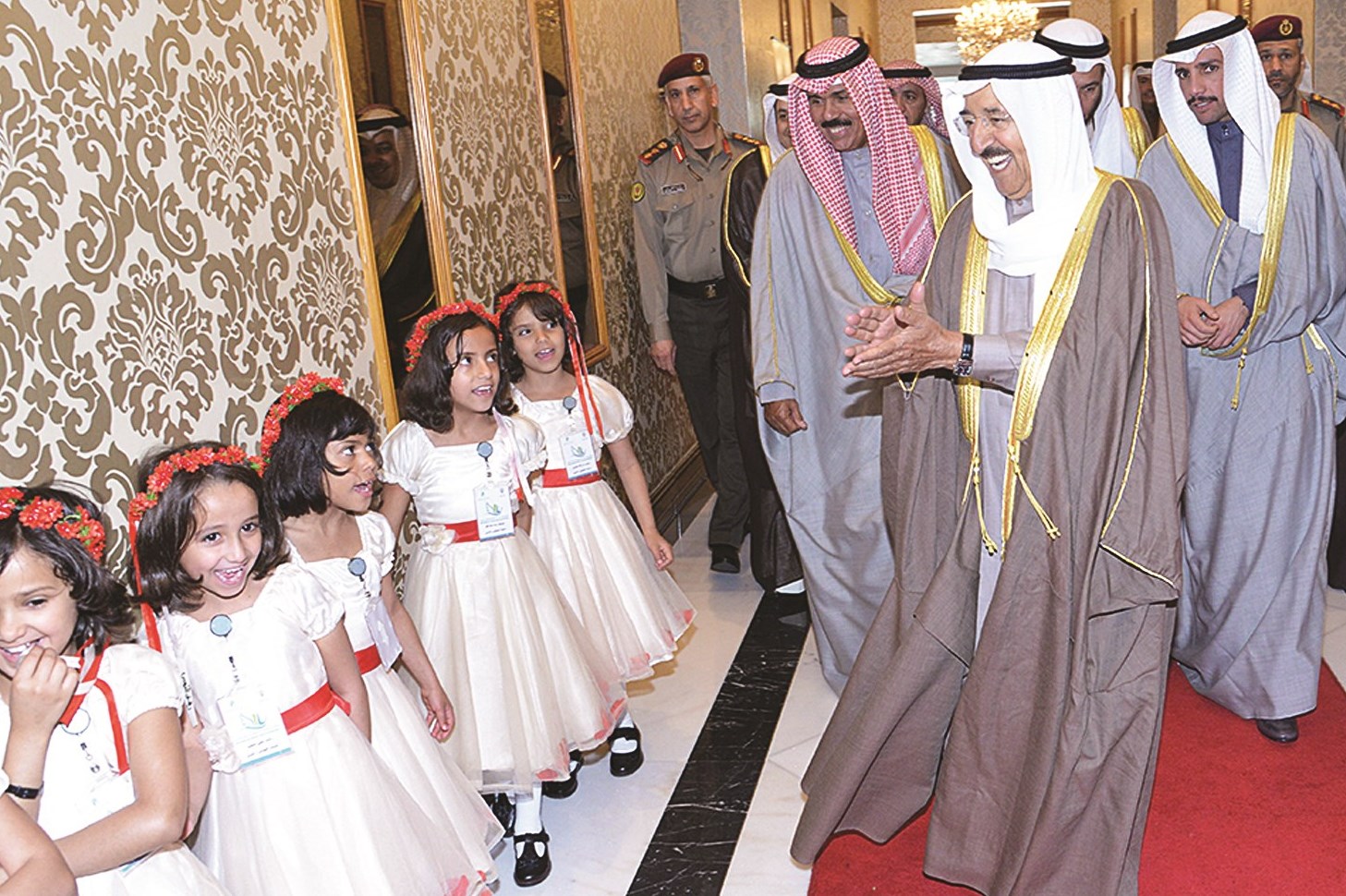 سمو الأمير لدى وصوله إلى مقر الاحتفال