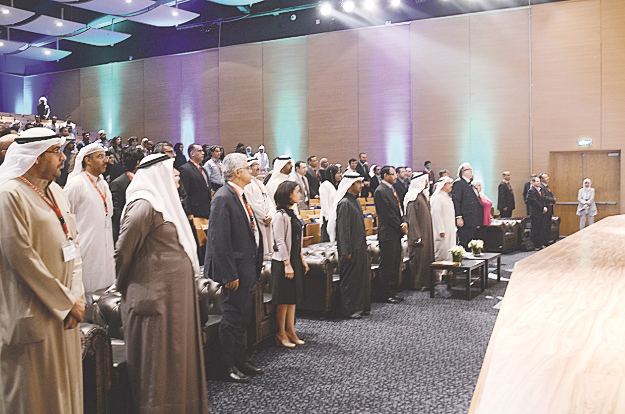 u062cu0627u0646u0628 u0645u0646 u0627u0644u062du0636u0648u0631