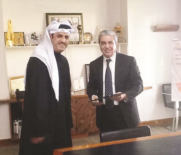 u0627u0644u0633u0641u064au0631 u064au0633u0644u0651u0645 u0627u0644u0647u0628u0629 u0627u0644u0623u0645u064au0631u064au0629 u0644u0645u062fu064au0631 u0627u0644u0645u0624u0633u0633u0629