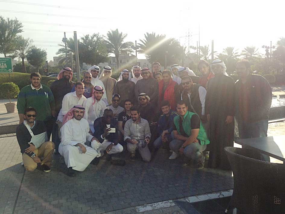 لقطة جماعية للحضور