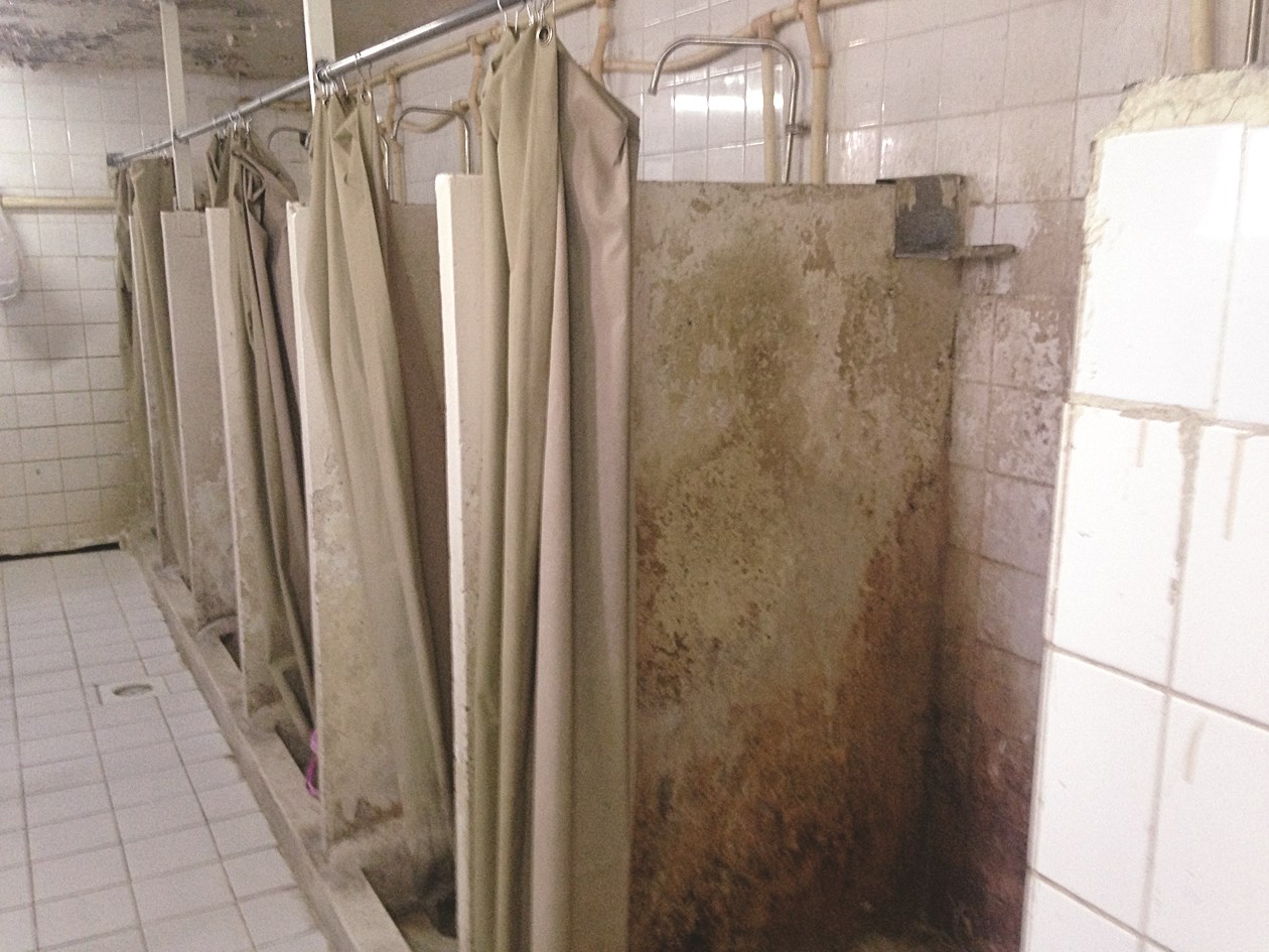 حمامات عمومية