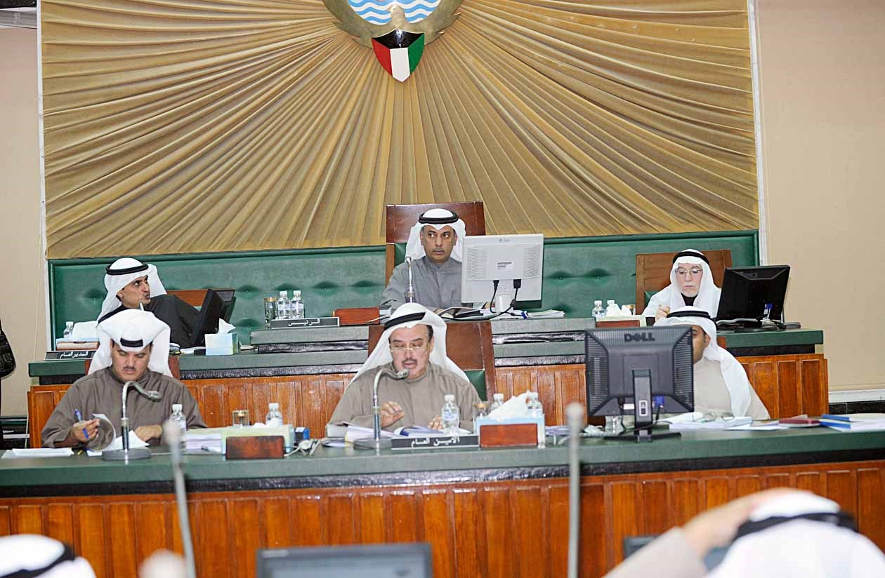 u0627u0644u0645u0647u0644u0647u0644 u0645u062au0631u0626u0633u0627u064b u062cu0644u0633u0629 u0627u0644u0628u0644u062fu064a (u062au0635u0648u064au0631 u062cu0627u0633u0645 u0628u0627u0631u0648u0646)