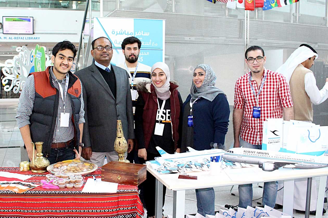 u0623u0639u0636u0627u0621 u00abu0622u064au0632u0643u00bb u0645u0639 u0645u0645u062bu0644 u0627u0644u0633u0641u0627u0631u0629 u0627u0644u0647u0646u062fu064au0629