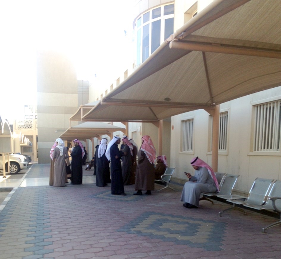 u0637u0644u0627u0628 u064au0646u062au0638u0631u0648u0646 u0627u0644u0627u0633u0627u062au0630u0629