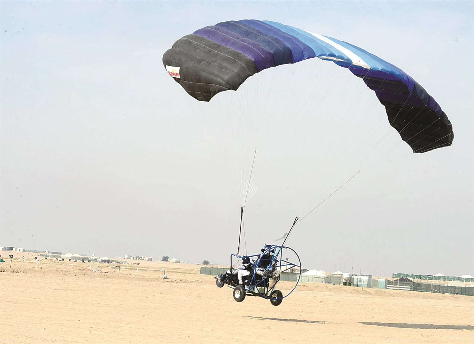 ... وهبوط آمن