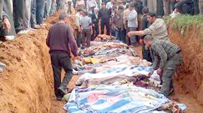 مقابر جماعية بعد مجازر ارتكبها «داعش» في ريف حلب