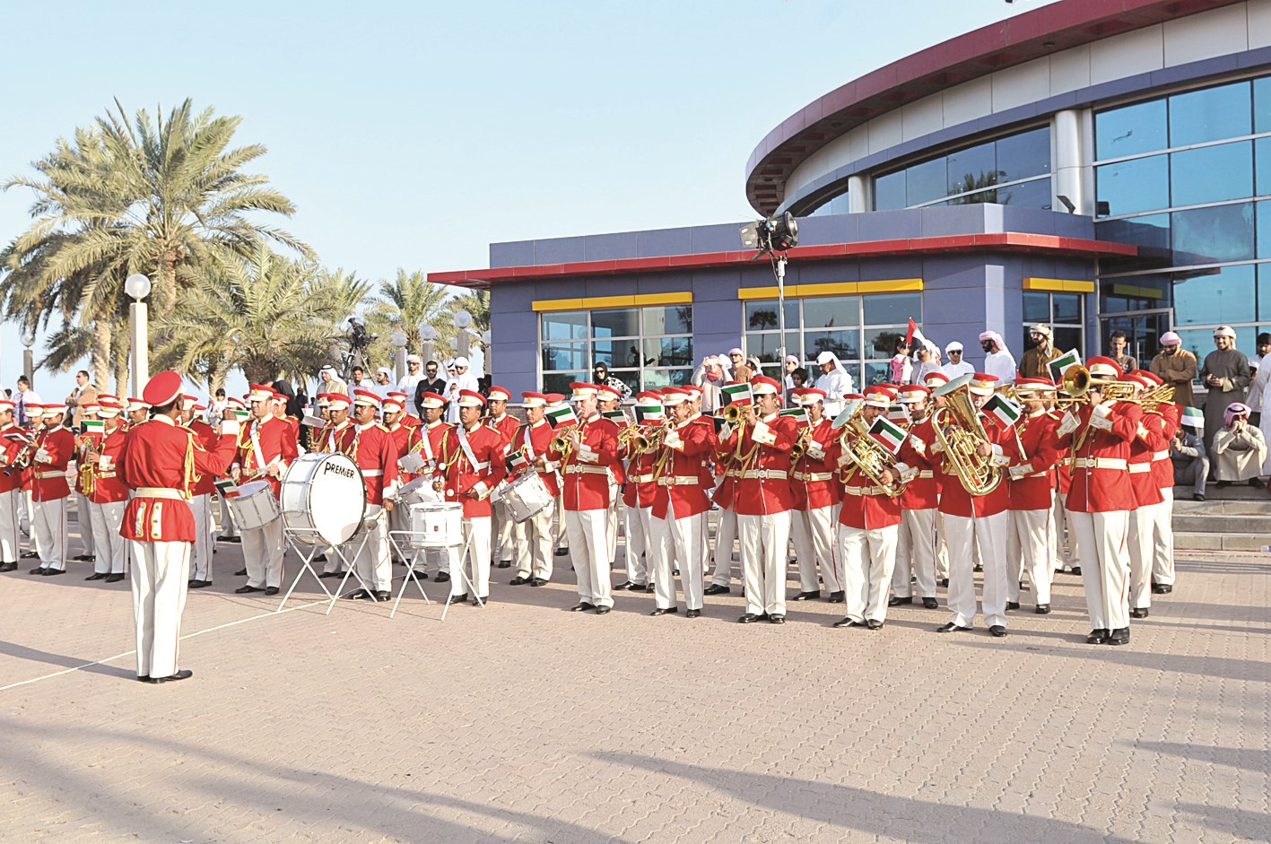 الفرقة العسكرية قدمت المعزوفات الوطنية