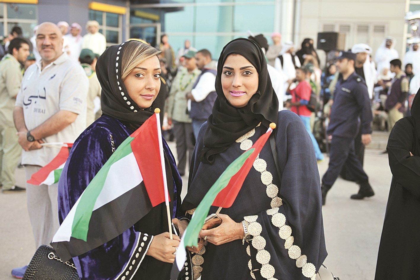 وجهان من الحفل