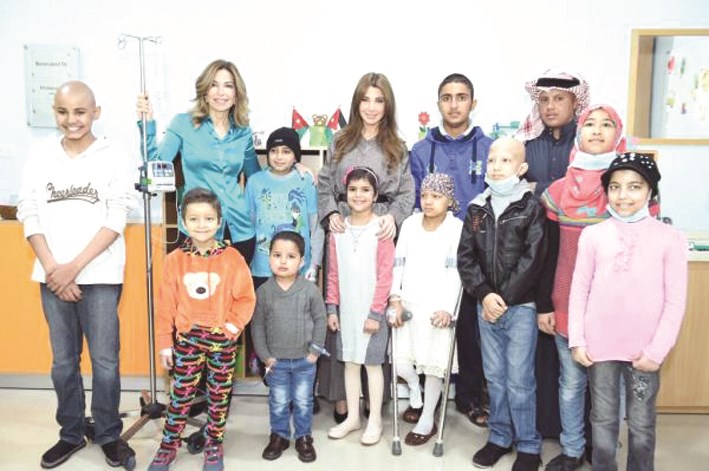 ... ومع الأطفال الذين يُعالجون في المركز