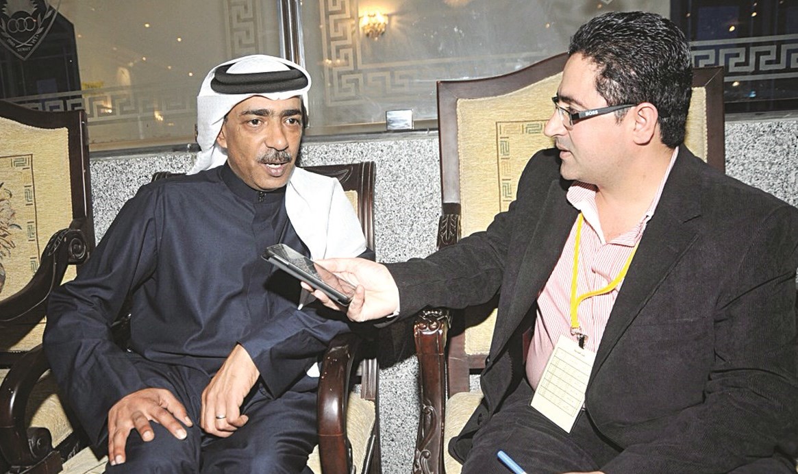 u0627u0644u0634u064au062e u0639u0644u064a u0628u0646 u0645u062du0645u062f u0622u0644 u062eu0644u064au0641u0629 u0645u062au062du062fu062bu0627u064b u0644u0644u0632u0645u064au0644 u0647u0627u0646u064a u0633u064au0641 u0627u0644u062fu064au0646