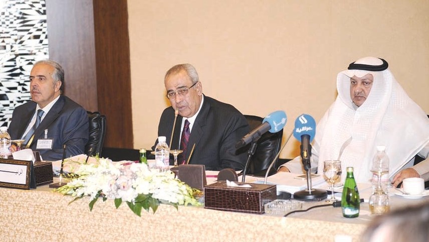 u0627u0644u0639u0648u0627u0634 u0645u062au062du062fu062bu0627u064b u0641u064a u0627u062cu062au0645u0627u0639 u0627u062au062du0627u062f u0627u0644u0625u0630u0627u0639u0627u062a u0627u0644u0639u0631u0628u064au0629 (u062au0635u0648u064au0631 u062cu0644u0627u0644 u0645u0639u0648u0636)