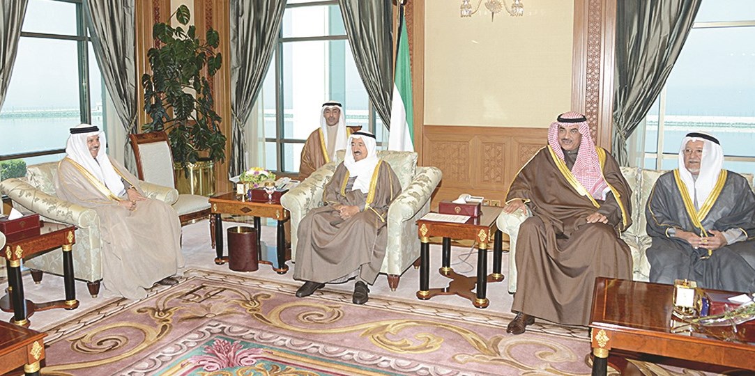 سمو الأمير مستقبلاً الزياني