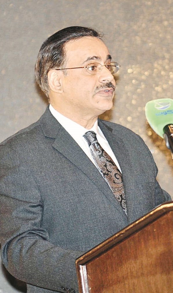 مبشر شيخ متحدثاً