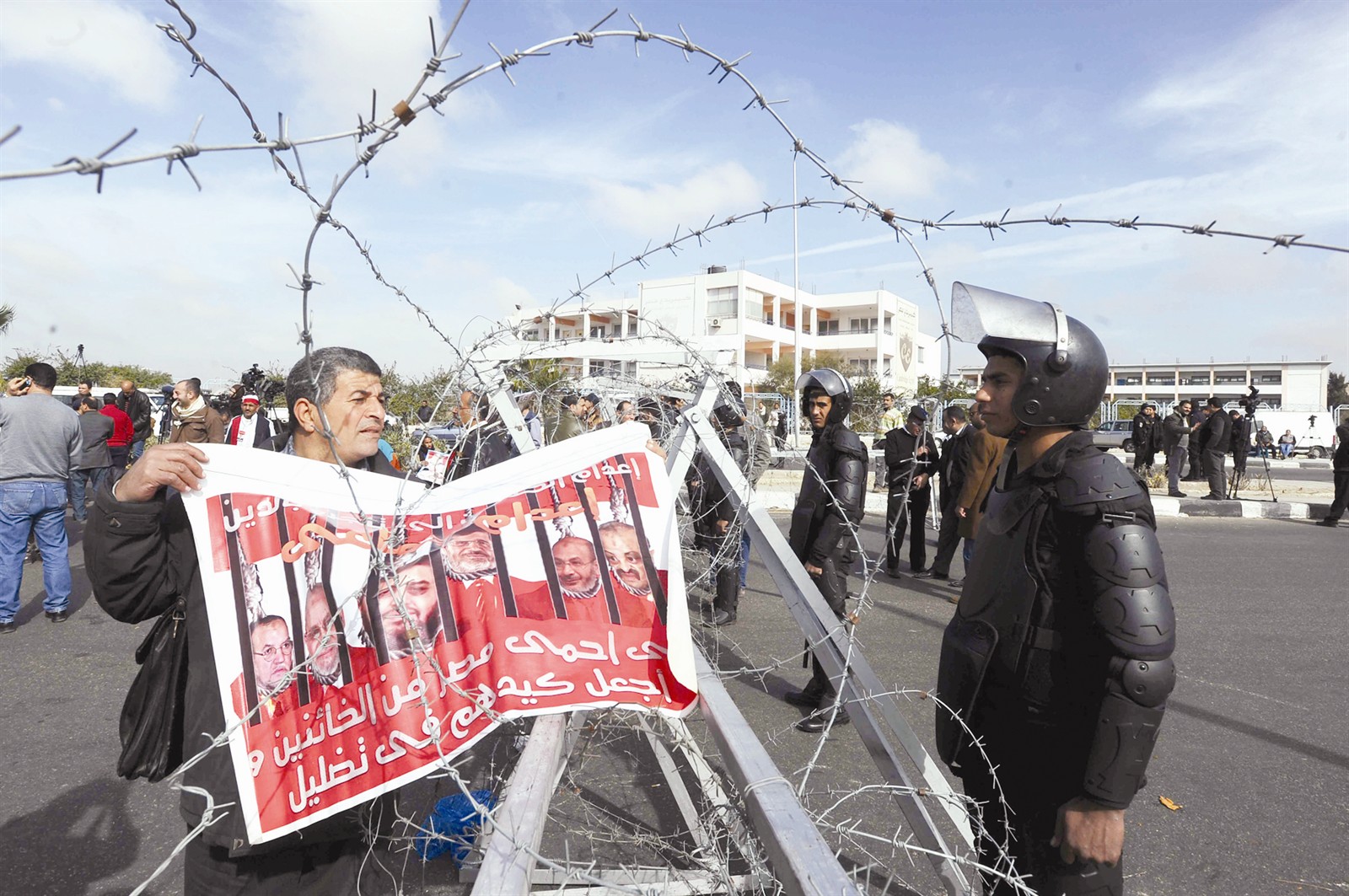 u0645u0635u0631u064a u0627u0645u0627u0645 u0645u0642u0631 u0623u0643u0627u062fu064au0645u064au0629 u0627u0644u0634u0631u0637u0629 u064au0637u0627u0644u0628 u0628u0627u0644u0642u0635u0627u0635 u0645u0646 u0642u064au0627u062fu0627u062a u00abu0627u0644u0627u062eu0648u0627u0646u00bb (u062eu0627u0635 u00abu0627u0644u0631u0627u064au00bb)