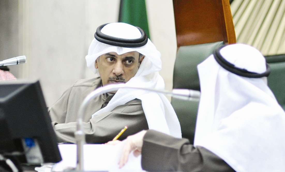 مهلهل الخالد مترئسا الجلسة