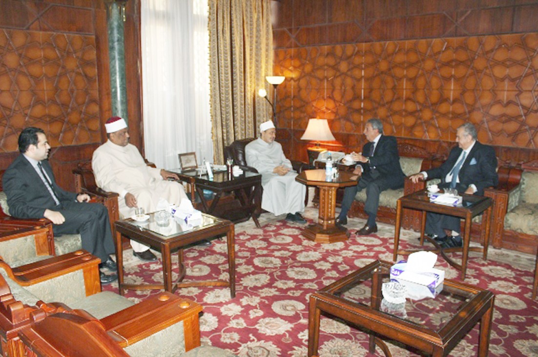 u0627u0644u0637u064au0628 u0645u0633u0633u062au0642u0628u0644u0627 u0645u0648u0633u0649 u0641u064a u0645u0634u064au062eu0629 u0627u0644u0623u0632u0647u0631 ( u062eu0627u0635 - u00abu0627u0644u0631u0627u064au00bb)